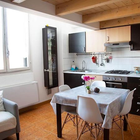 Porta Galliera Apartment Bologna Bagian luar foto